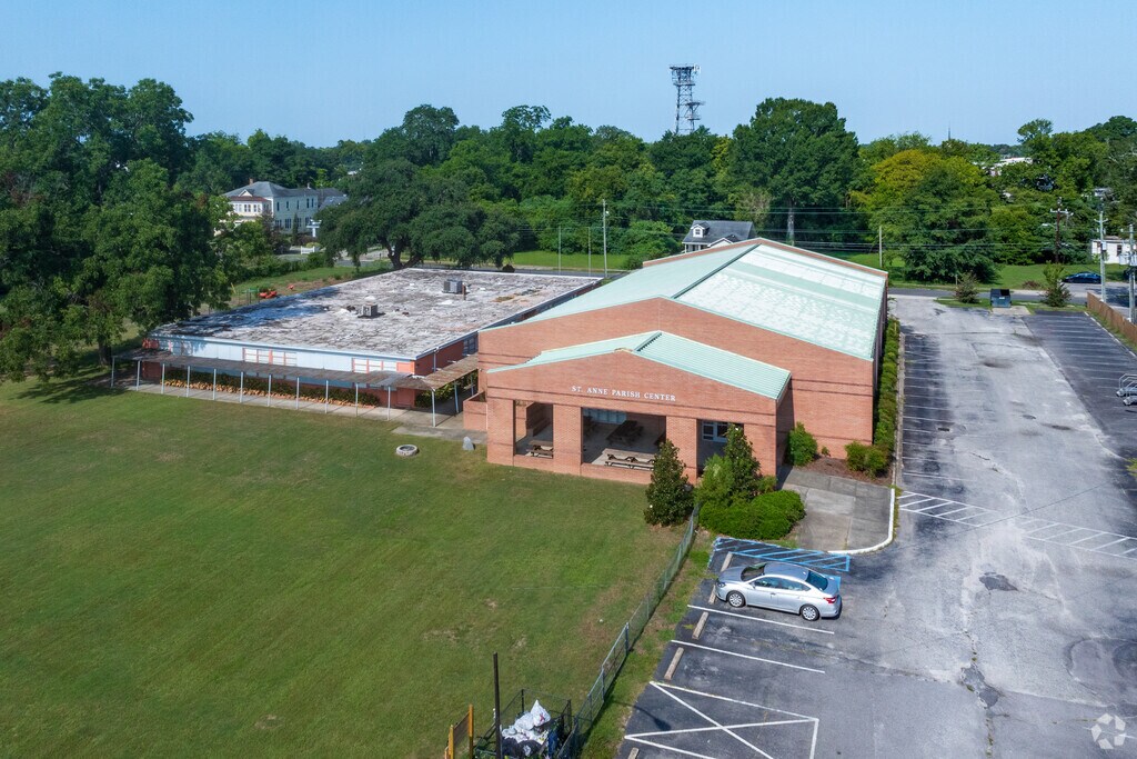 St. Anne & St. Jude Catholic School has sports and activity fields on campus.