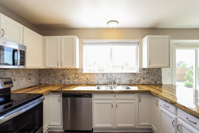 22802 E Dorado Dr, Aurora, CO 80015 - photo 7