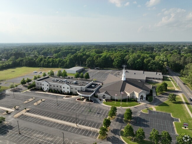 Lindsay Lane Christian Academy provides a safe and academically enriching environment.