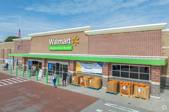 Walmart Marketplace is a convenient place to replenish your pantry in Woodbridge.