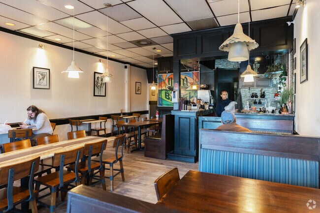 Desta Ethiopian Kitchen near Briarcliff Heights serves authentic Ethiopian food locals love.