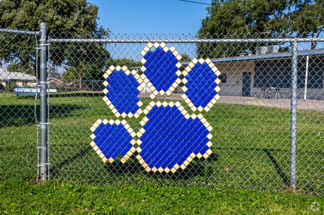 Your kids will enjoy learning in the inspiring atmosphere of Terrace Elementary School.