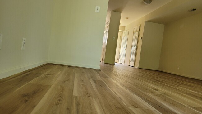 516 Welsh Rd, Huntingdon Valley, PA 19006 - photo 2