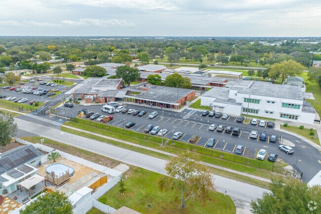 Ponce de Leon Elementary School is home to clearwater students.