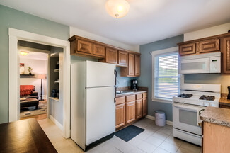 617 Delles Rd Unit C, Wheaton, IL 60187