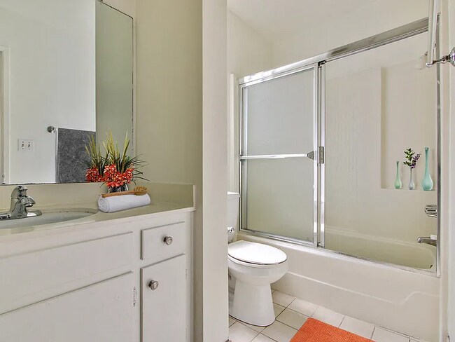 The Kelton Arms, Los Angeles, CA 90024 - photo 6