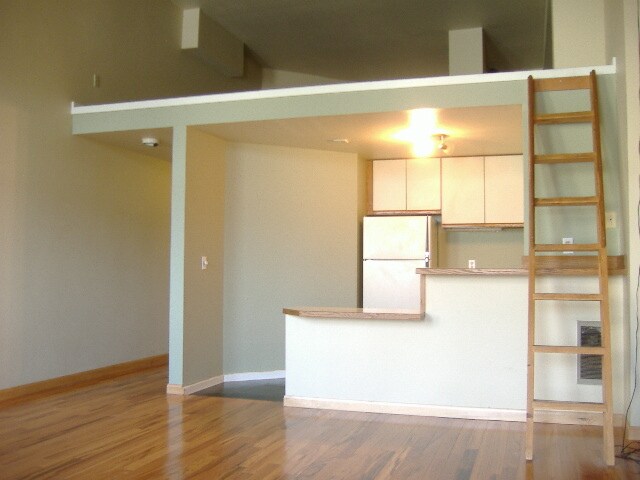 Princess Apartments, Seattle, WA 98107 - photo 4
