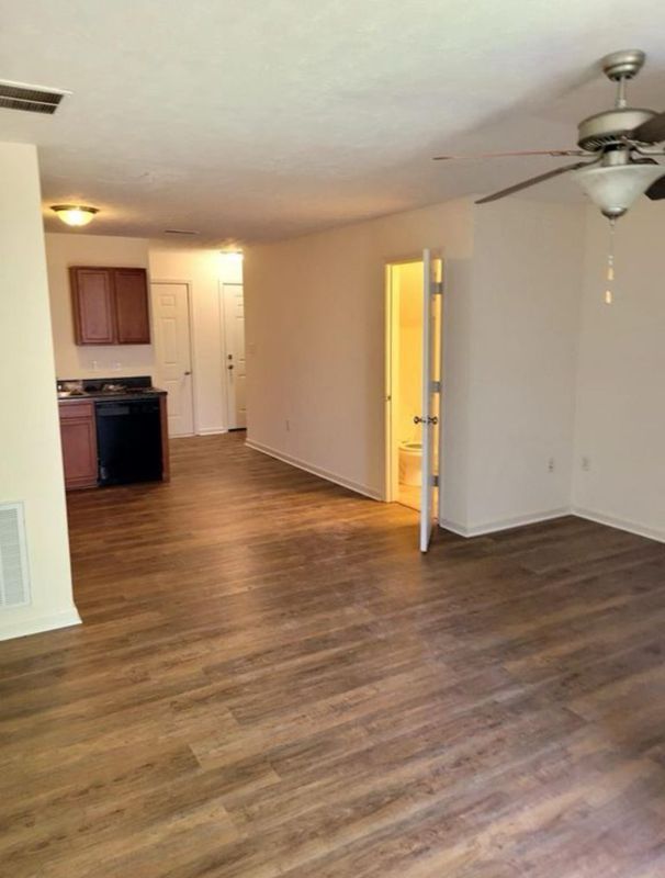 120 Corvette View Ct, Bowling Green, KY 42103 - photo 5