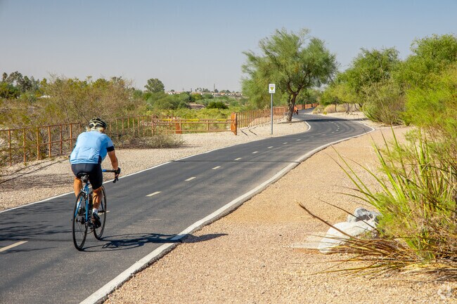 Pantano Wash Path is a popular route for cyclists in Broadway East.
