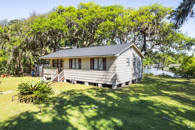 Single-Level Home Styles on Edisto Island