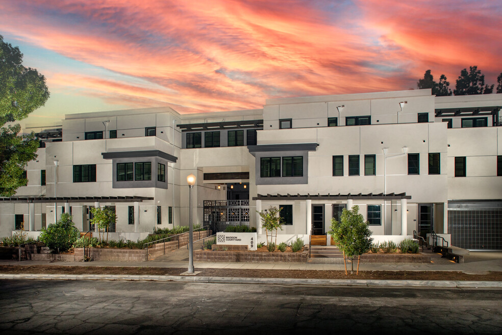 Madison Courtyard