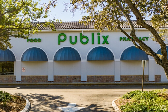 Residents of the Shenandoah neighborhood of Davie, FL get their groceries at Publix Supermarket.