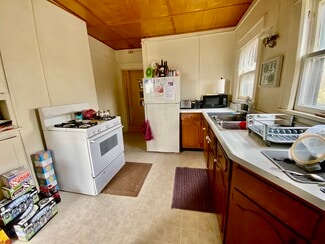 127 Lorentz St, Morgantown, WV 26505