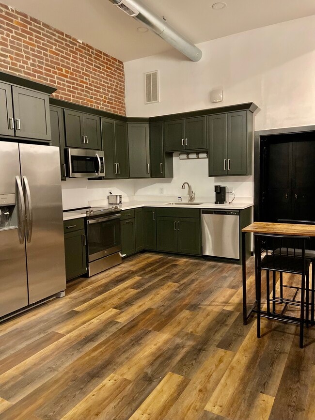 36 W 4th St Unit 1, Williamsport, PA 17701