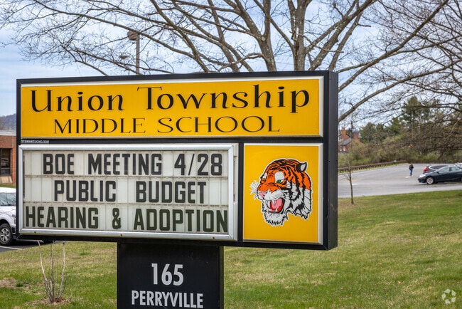 Union Township Middle School in Union, NJ received an overall A- grade from Niche.