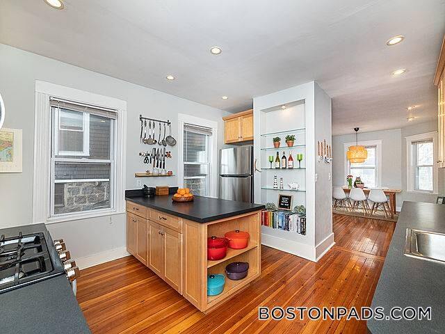 39 Parkton Rd unit 1, Jamaica Plain, MA 02130 - photo 3