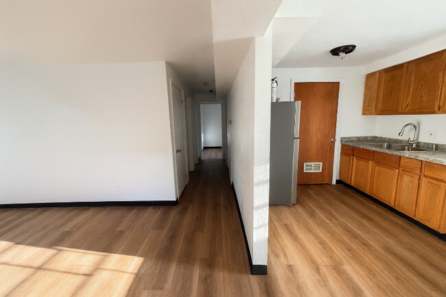 126 Reed St unit 2, Toledo, OH 43605 - photo 2