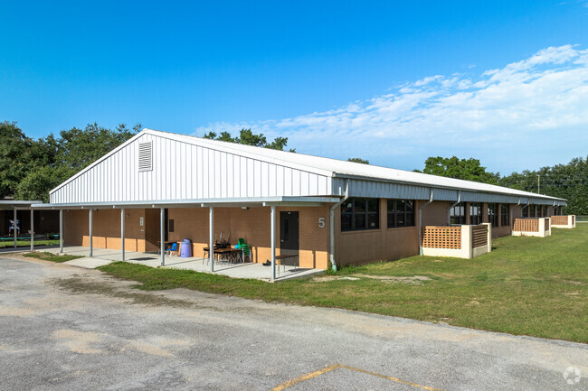 Dundee Elementary Academy is a local magnet school which focuses on the sciences & arts.