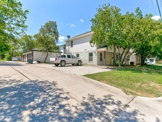 2313 W Devitt St, Fort Worth, TX 76110