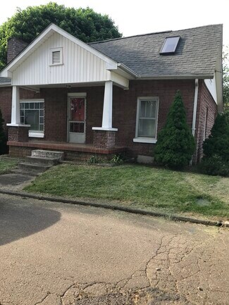 73 Stamey St, Canton, NC 28716