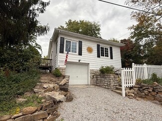 3343 Waterside Dr, Akron, OH 44319