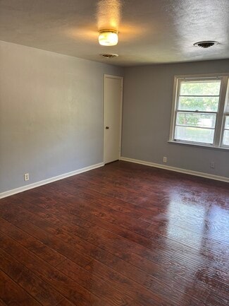 703 N Ohio St Unit 4, Tuscola, IL 61953