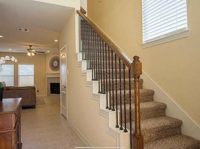 7923 Ashford Trace Dr, Houston, TX 77072 - photo 2