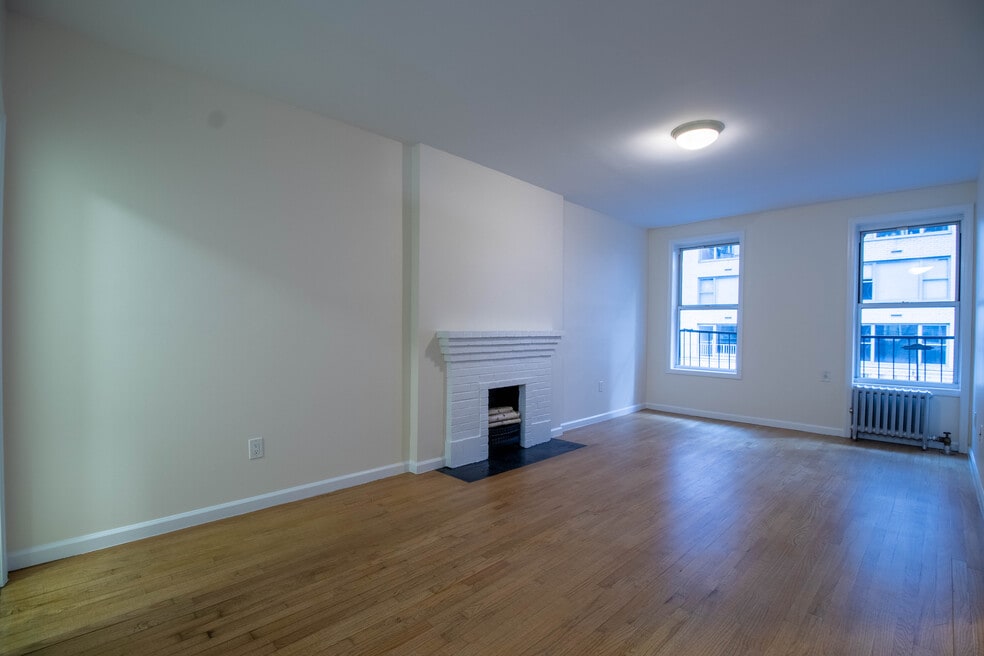 321 E 51st St unit 1, New York, NY 10022 - photo 1