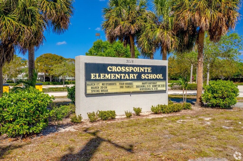 Signage at the entrance of Crosspointe Elementary School.