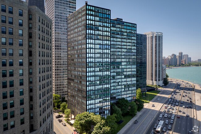 860 N Lake Shore Drive is home to the historic Mies Vander Rohe apartments.