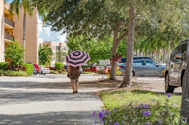 Many residents of Sunrise Lakes enjoy walking around the grounds.
