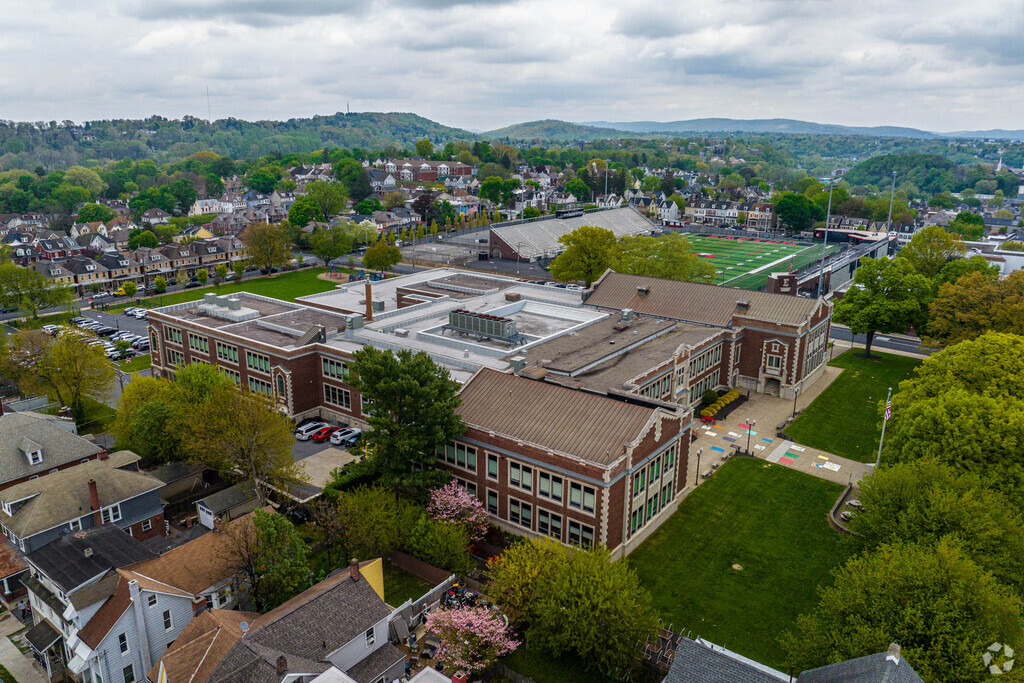 Aerial view of Paxinosa Elementary School in West Ward