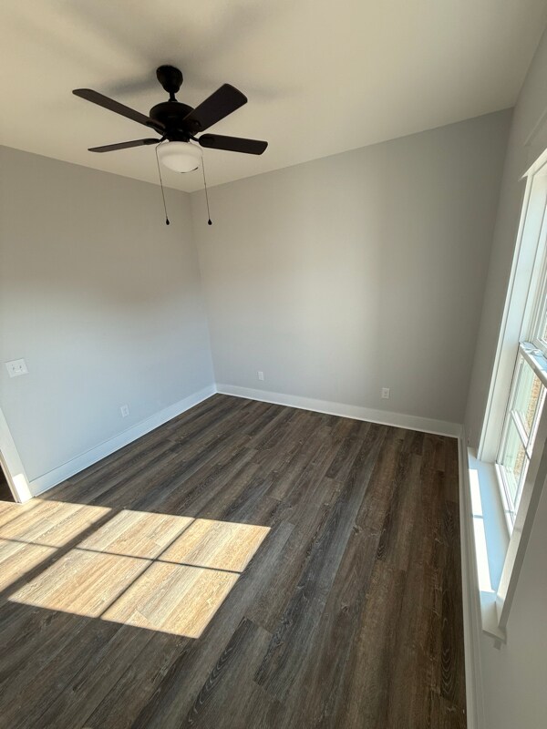 3030 Fincher Dr, Florence, SC 29501 - photo 6