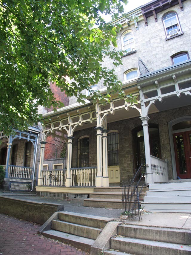 4022 Spruce St unit 1 F, Philadelphia, PA 19104 - photo 1