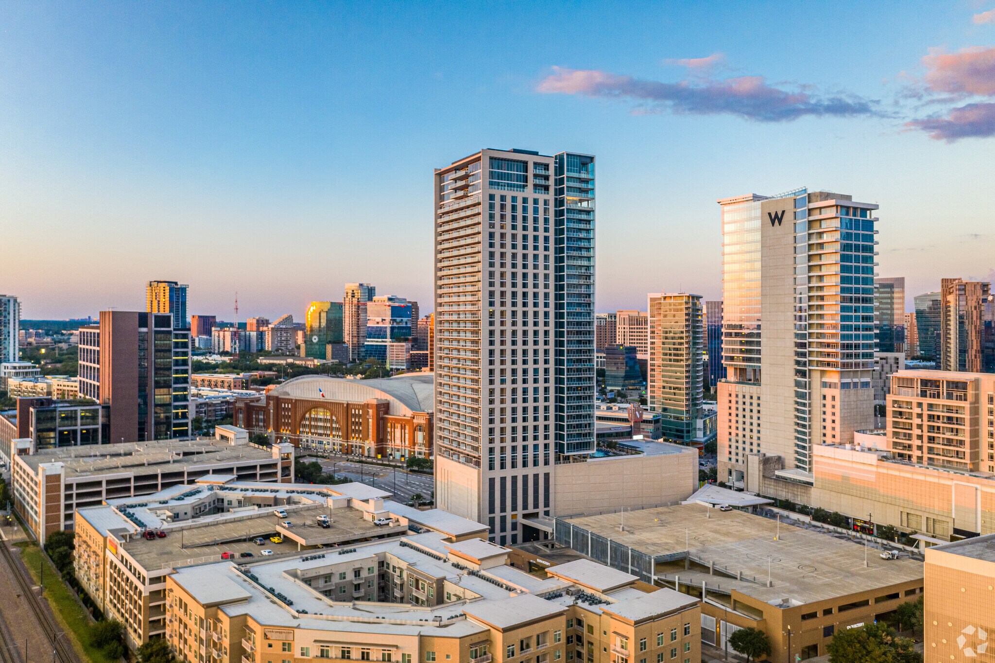 Rising 39 stories, The Victor is an elegant addition to Dallas' Victory Park skyline.