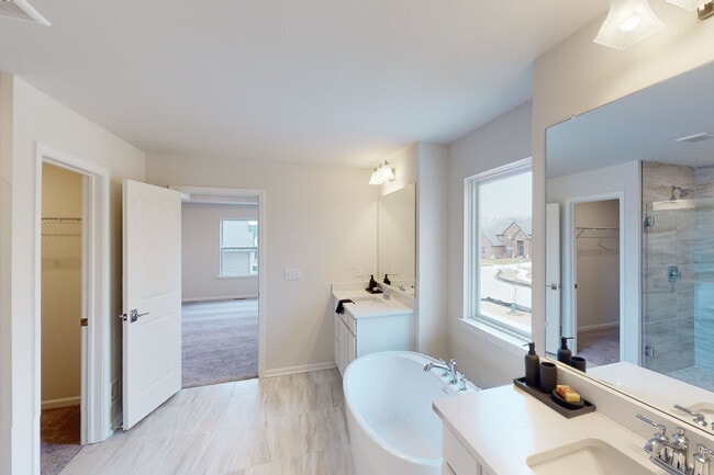 12033 Moore Ln, Washington Township, MI 48094 - photo 4