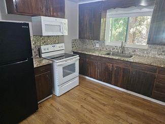 225 W Eaton Ave, Tracy, CA 95376