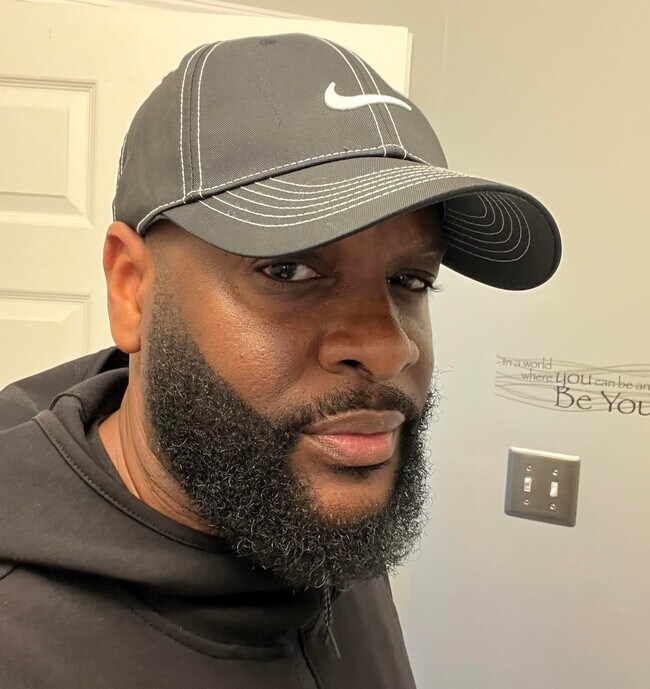 Dante Barton