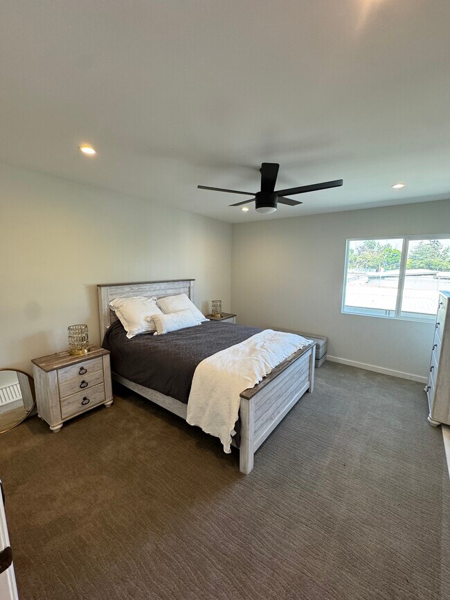 2650 Lake Ave unit Pineridge Condo, Altadena, CA 91001 - photo 6