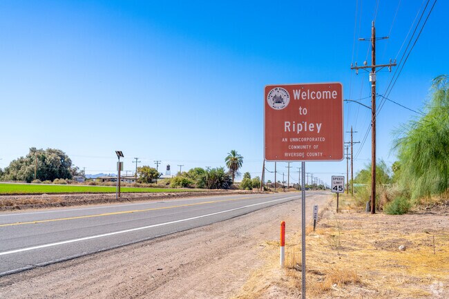 Despite being in the desert, Ripley has loads of different residential lots.