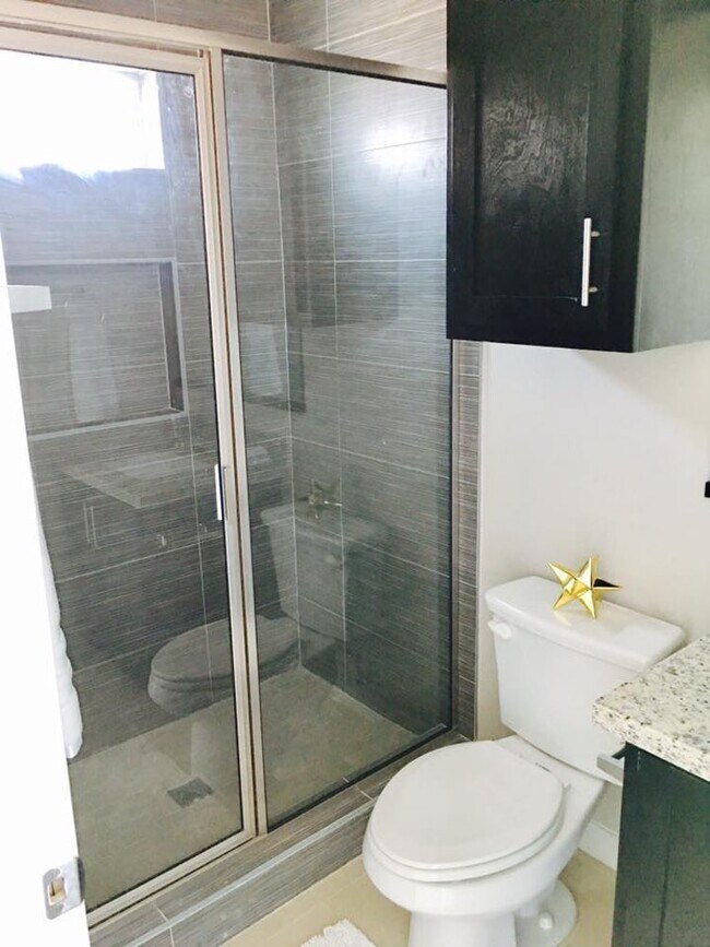 3007 Javalina Ave unit 3007 Javalina Ave, Edinburg, TX 78542 - photo 4