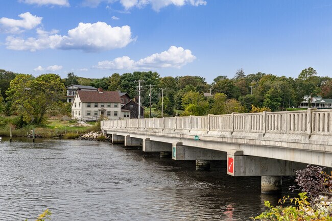Hix Bridge is a historic gateway that helped shape the Great Neck neighborhood.