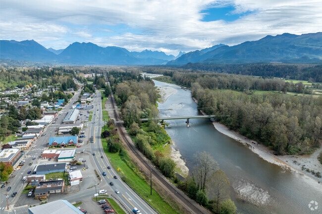 Sultan is nestled among rivers and mountains, offering scenic views and outdoor adventure.