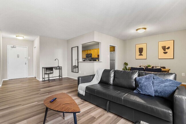 1201 S Bell St unit FL14-ID1261493P, Arlington, VA 22202 - photo 4