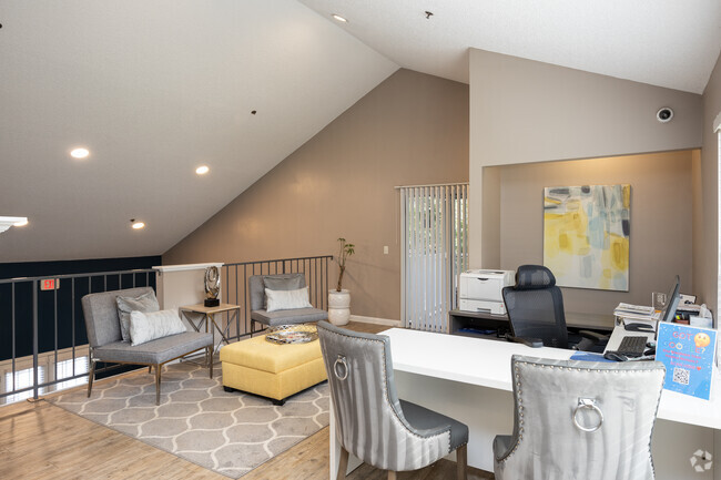 Leasing Office