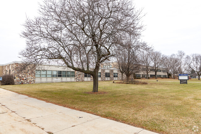 Send your young students to Park View Elementary School in Cudahy.