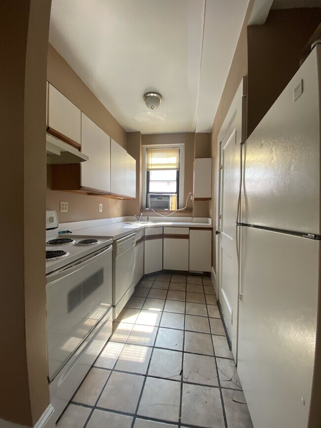 183 Harvard Ave unit 1, Allston, MA 02134 - photo 2