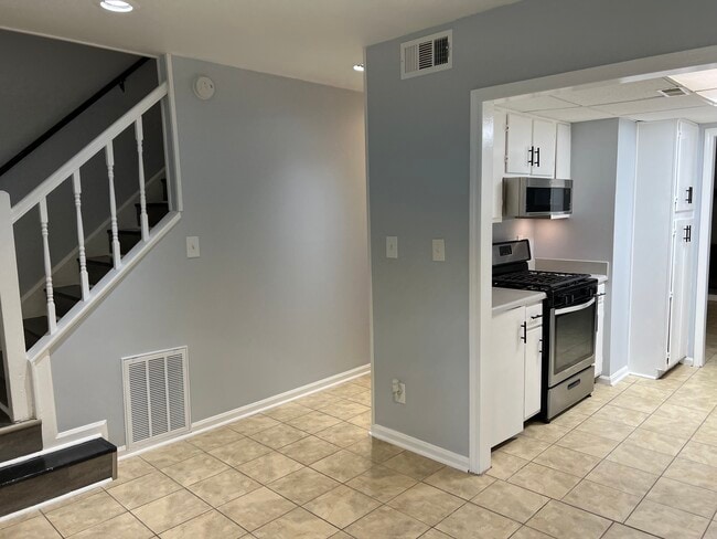 Dinning to kitchen view