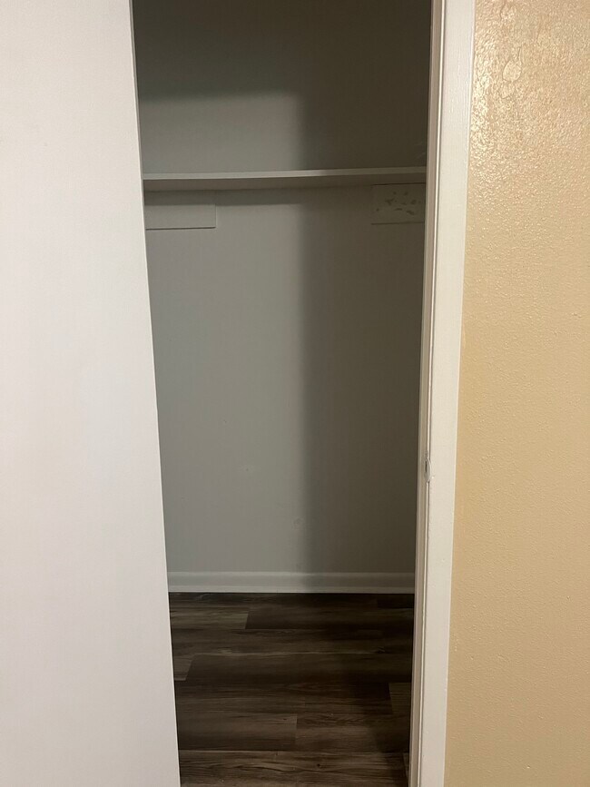 2305 Downey St unit 4, La Marque, TX 77568 - photo 6