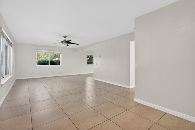 2884 La Salle Ave unit 1, Costa Mesa, CA 92626 - photo 2
